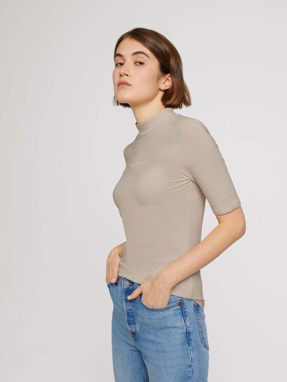 T-Shirt mit Stehkragen - Frauen - cold beige T-Shirt mit Stehkragen - Frauen - cold beige - 5 - TOM TAILOR Denim