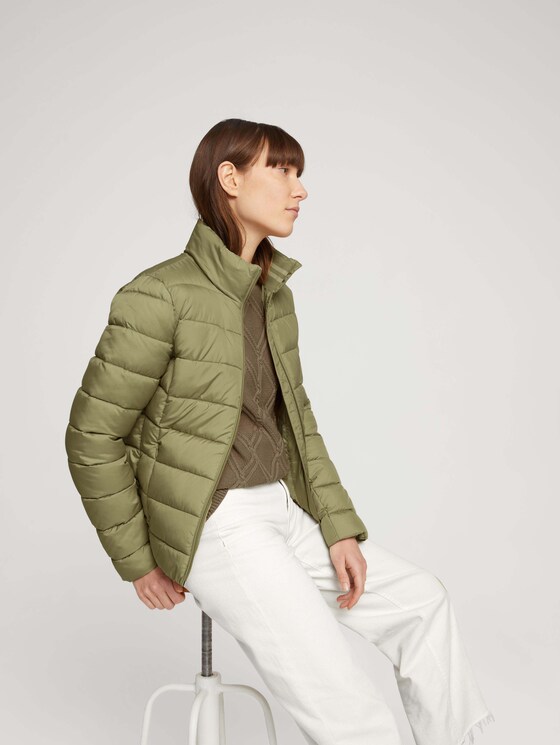 Quilted jacket with recycled polyester