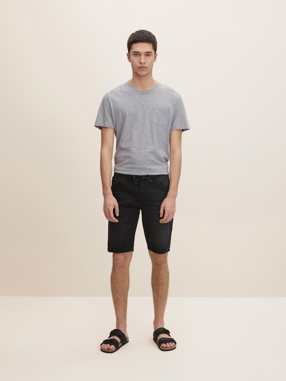 Denim shorts made of jogging material