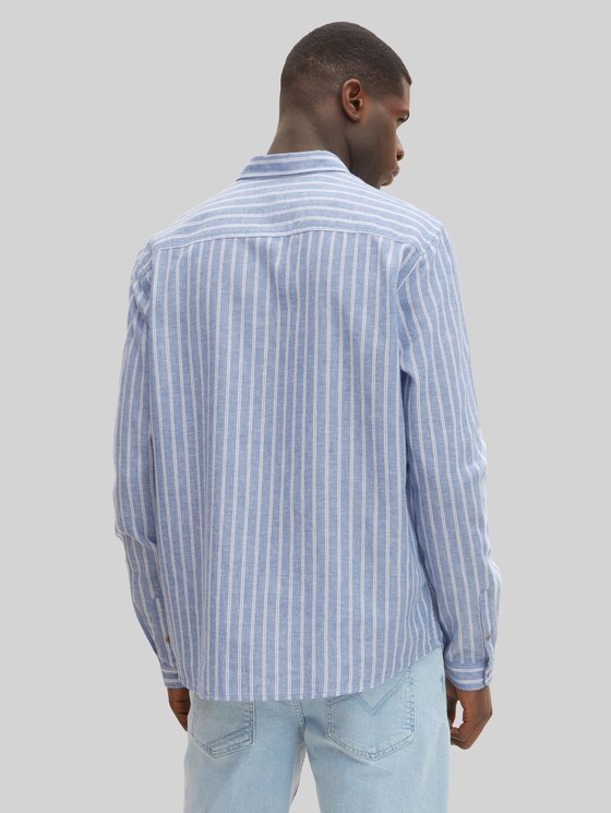 Slim-fit shirt with cuffs by Tom Tailor
