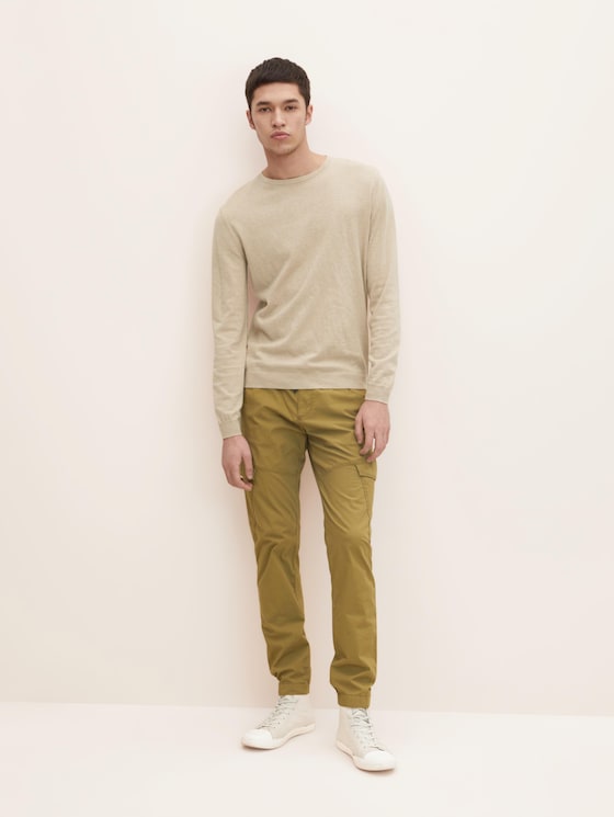 Slim-fit cargo trousers