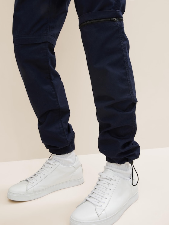 Functional zip-off trousers