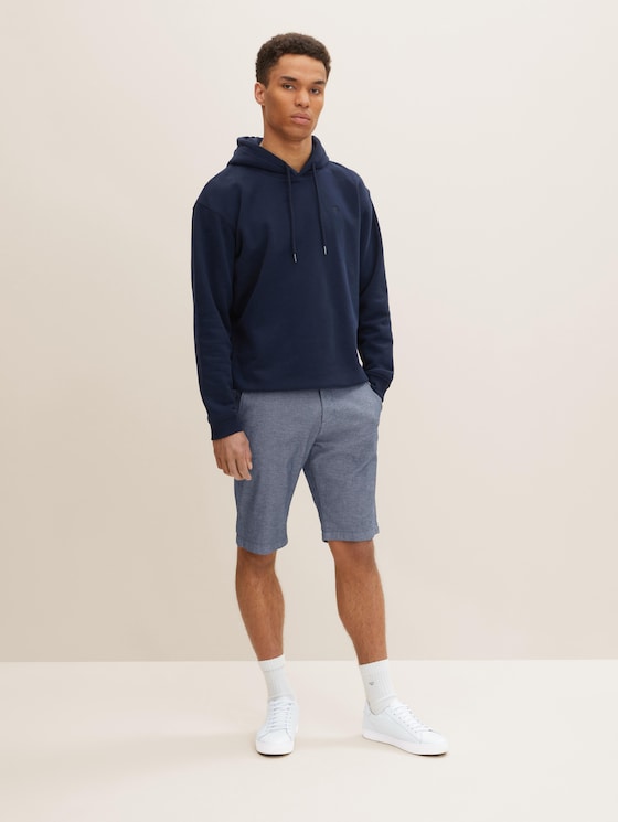 Bermuda Shorts mit Struktur