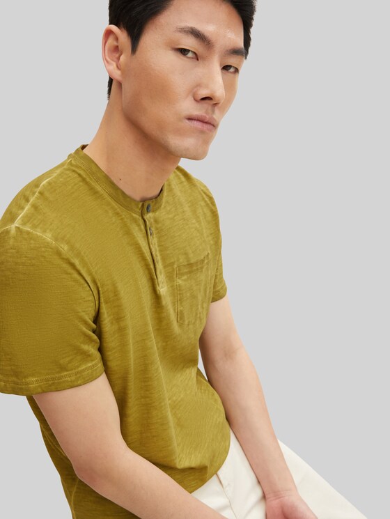 Henley t-shirt in a washed look by Tom 