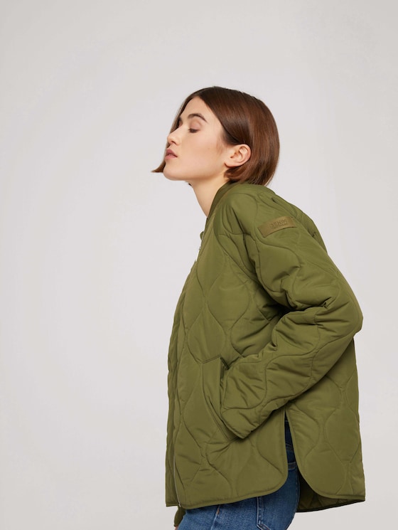 Quilted bomber jacket made of recycled polyester