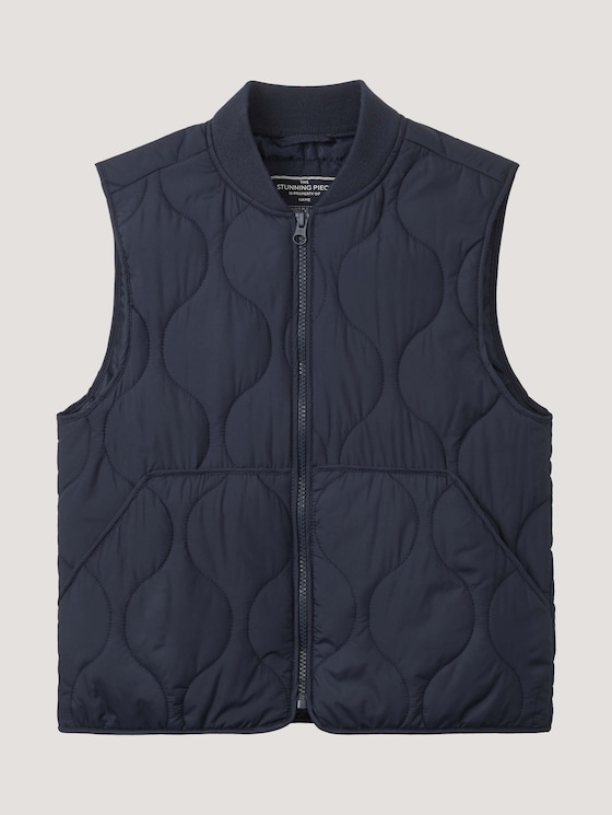 Vest with quilting and recycled polyester fibres