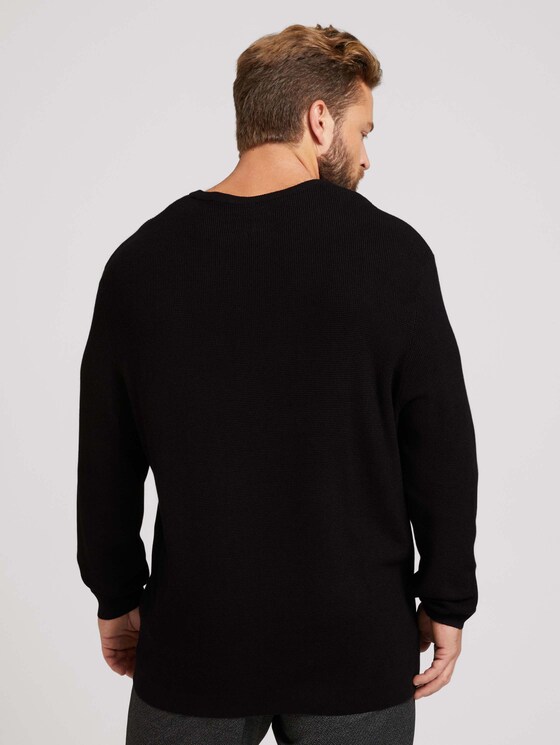 Strukturierter Pullover mit LENZING™ ECOVERO™ - Männer - Black Strukturierter Pullover mit LENZING™ ECOVERO™ - Männer - Black - 2 - Men Plus
