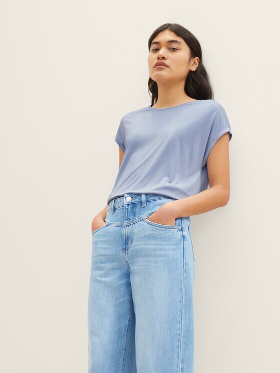 Basic T-Shirt