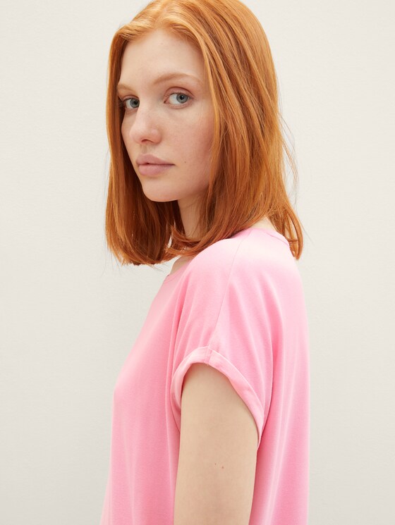 Basic T-Shirt