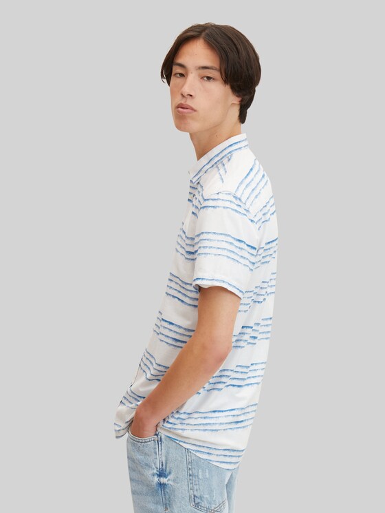 Patterned slim fit shirt by Tom Tailor