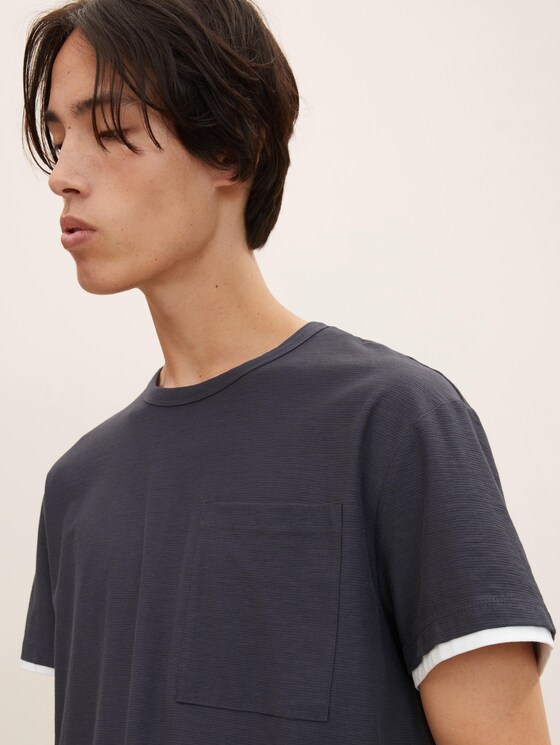T-Shirt mit Brusttasche