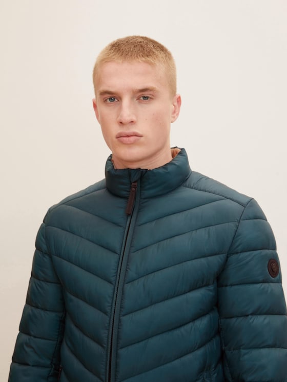 Quilted down jacket 