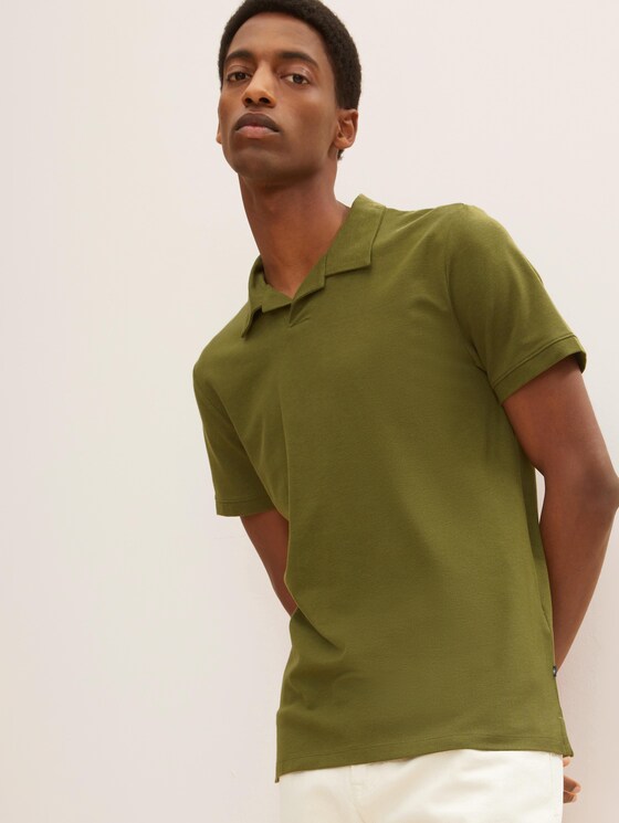 basic polo shirt