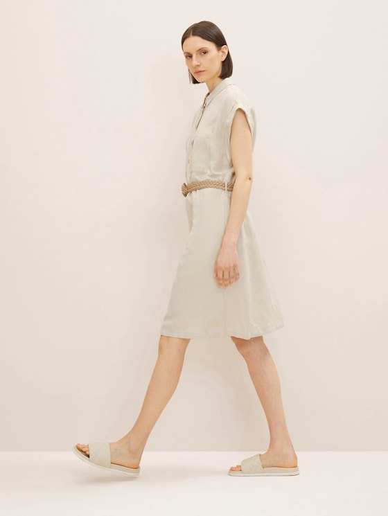 Dress with linen