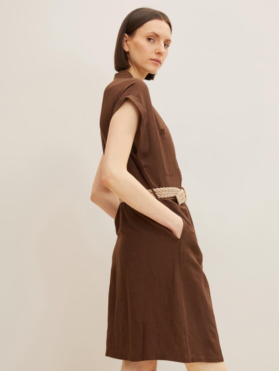 Kleid mit Leinen