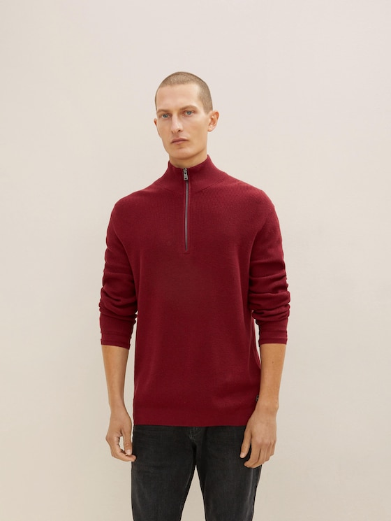 Strickpullover mit Troyer Kragen von Men, burgundy melange