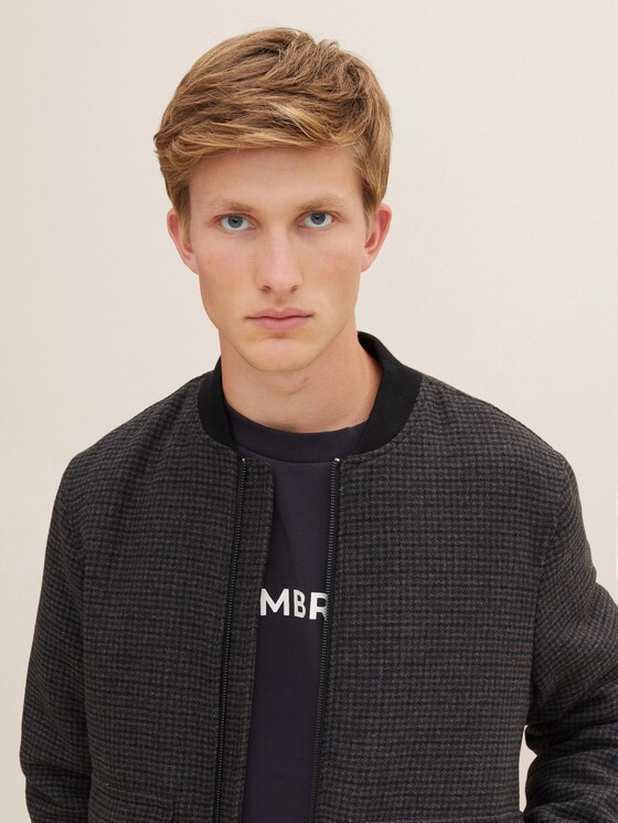 Regular Fit Bomberjacke mit aufgesetzten Taschen