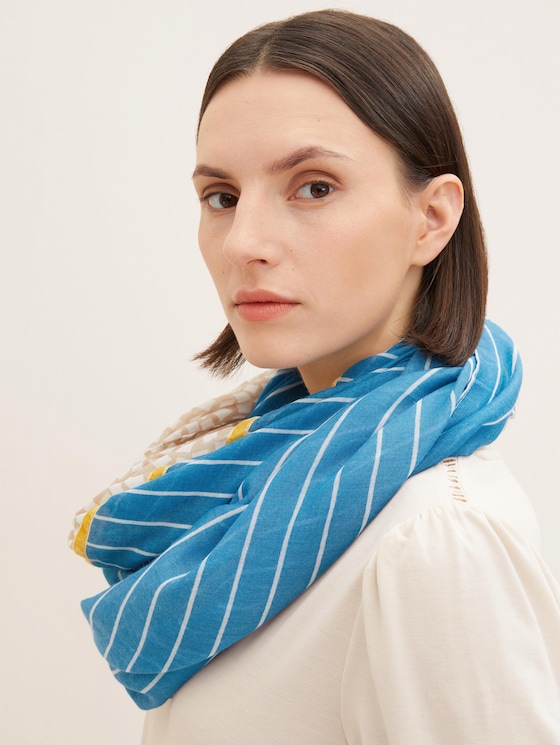 Gedessineerde tubesjaal door Women, beige geometric design