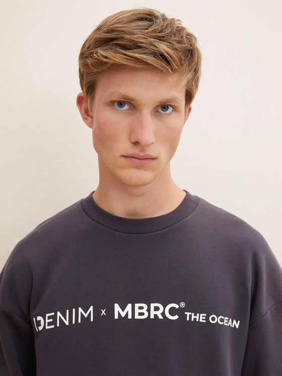 Sweatshirt mit Logo Print - DENIM x MBRC