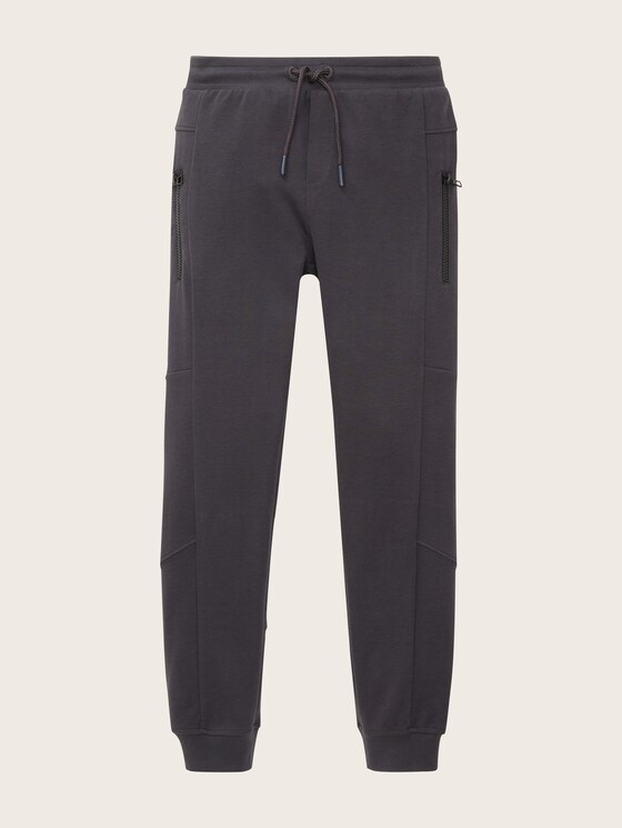 Sweatpants with zip pockets