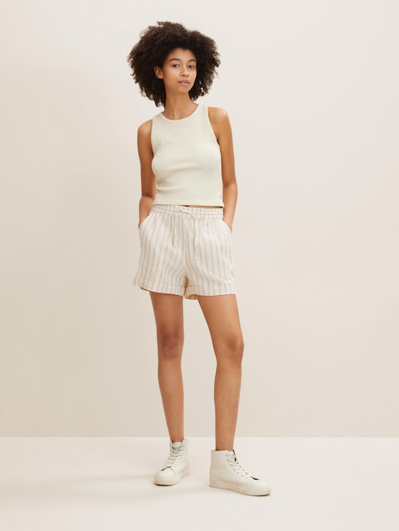 Gestreifte Shorts mit Leinen