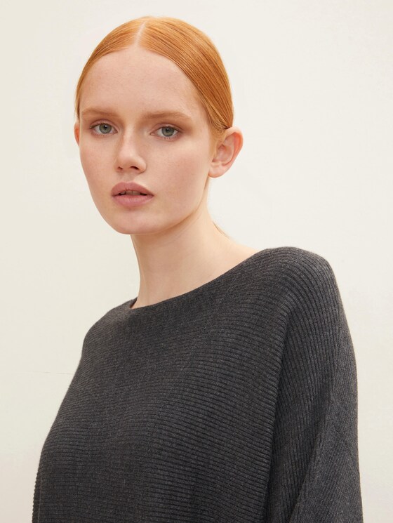 Strickpullover mit Fledermausärmeln