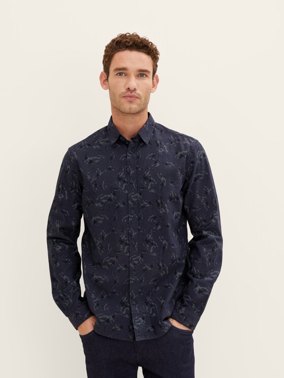 Patterned slim fit long-sleeved shirt