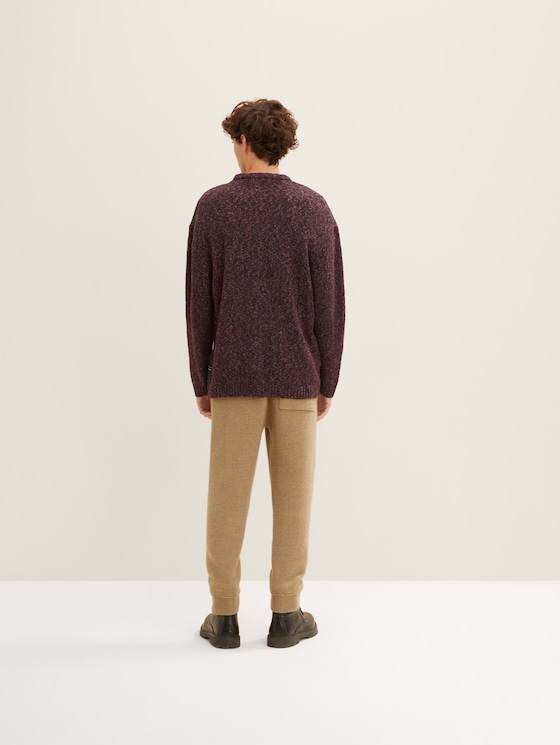 Textured knitted jumper 