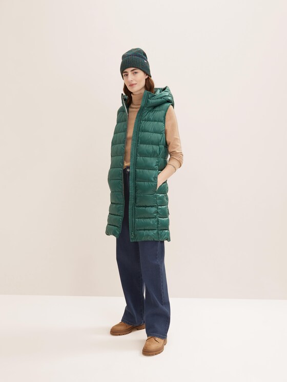 Long vest with a hood 