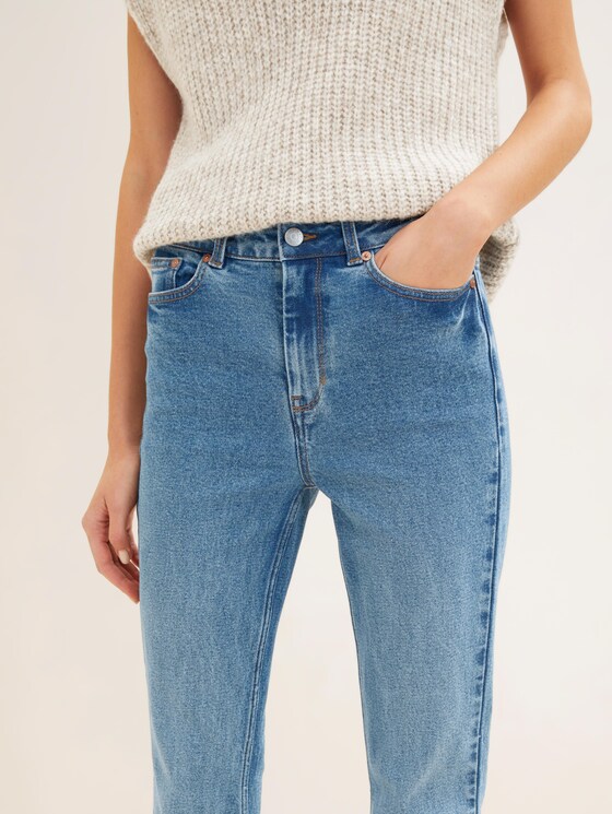 Slim flare jeans