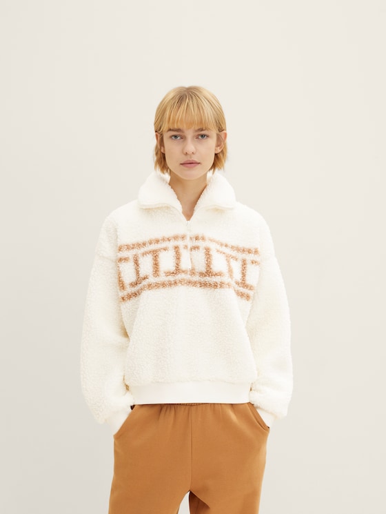 Teddy sweater with a Troyer collar
