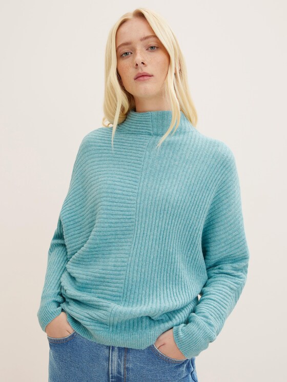 Knitted sweater with bat sleeves