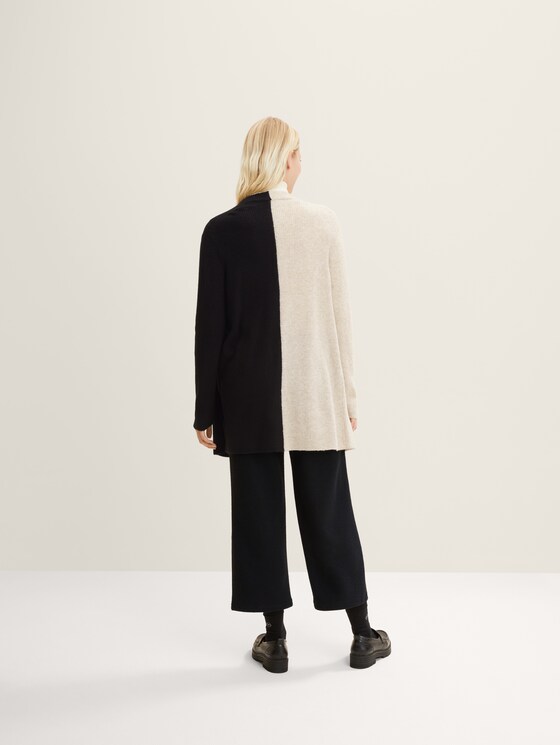 Long cardigan with texture