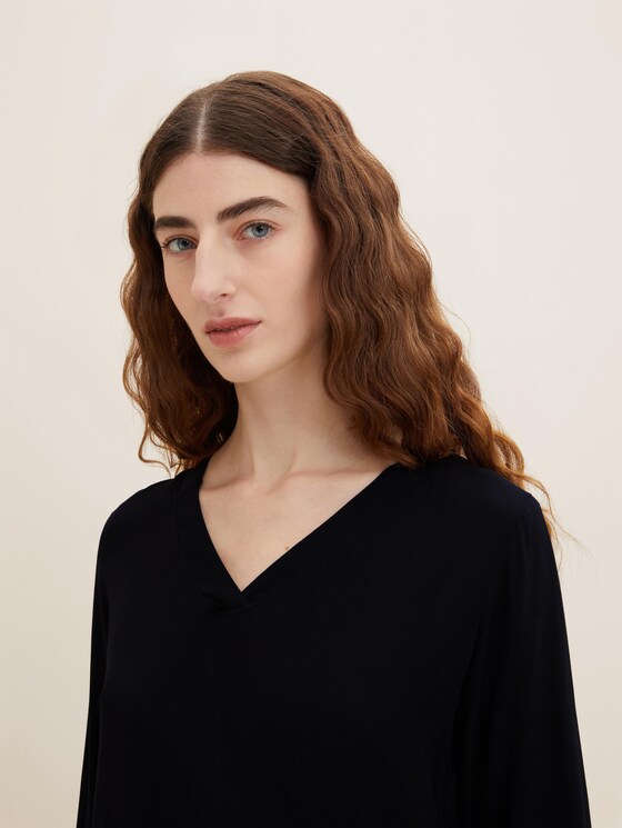 Bluse mit V-Ausschnitt