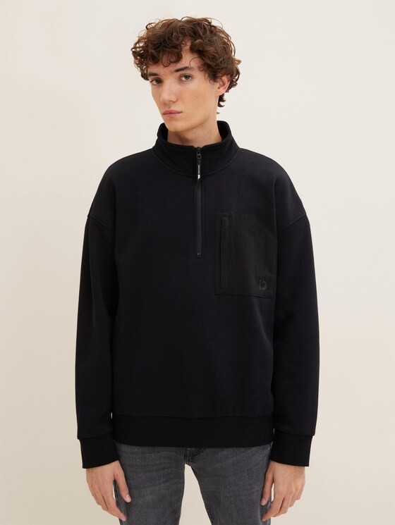 Sweatshirt with a troyer collar