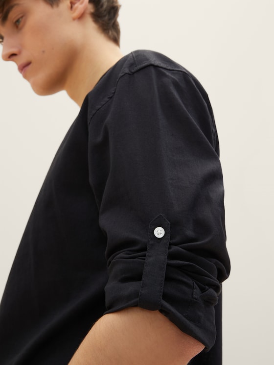Shirt with a stand-up collar