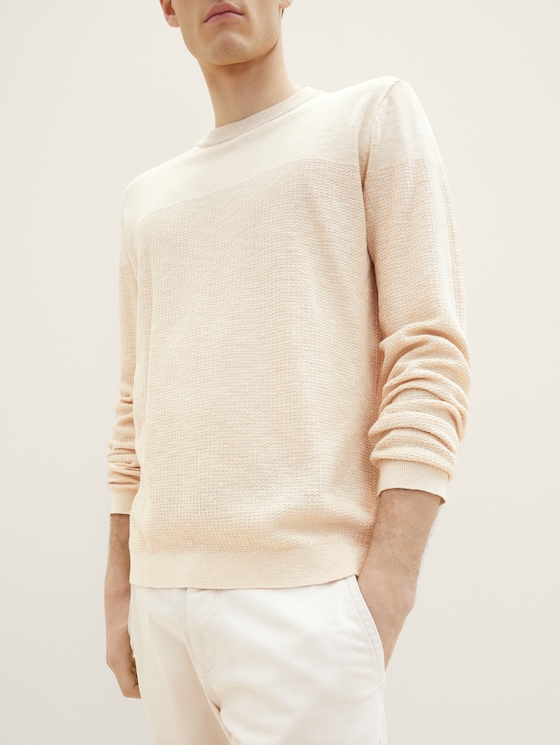 Knitted sweater with linen