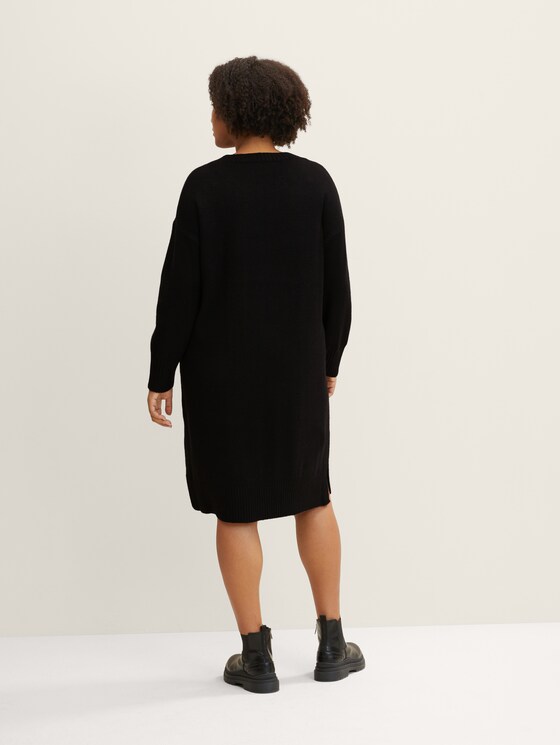 Plus - Dress in a cable knit pattern 