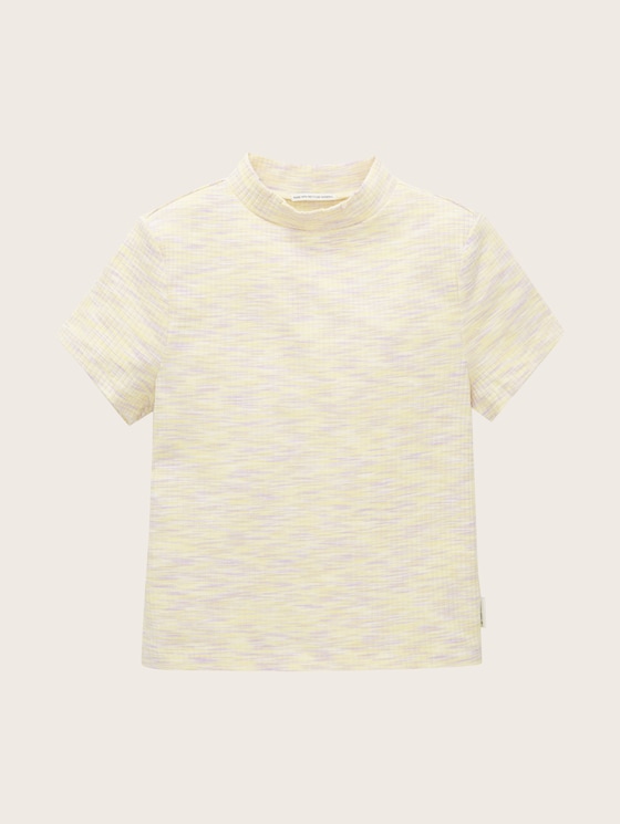 T-shirt with a ribbed texture