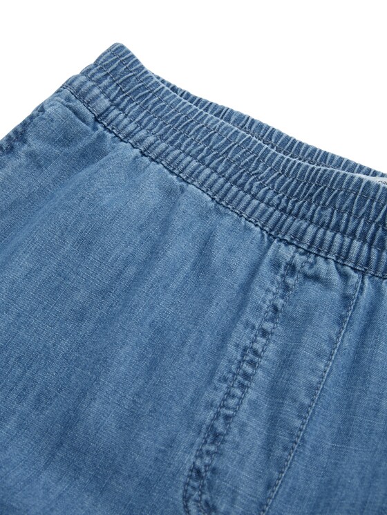 Jeans with an elastic waistband