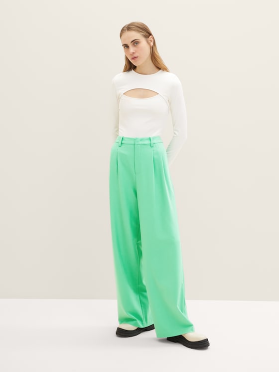 Fabric trousers with pleating