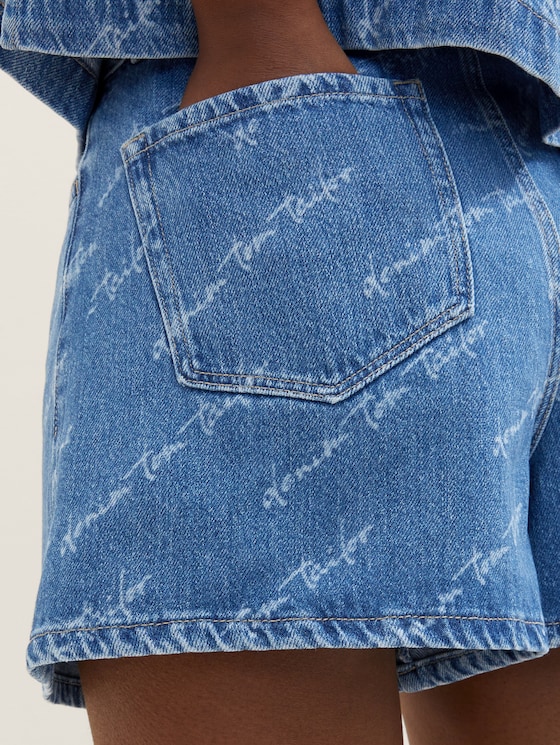 Short en jean avec logo imprimé