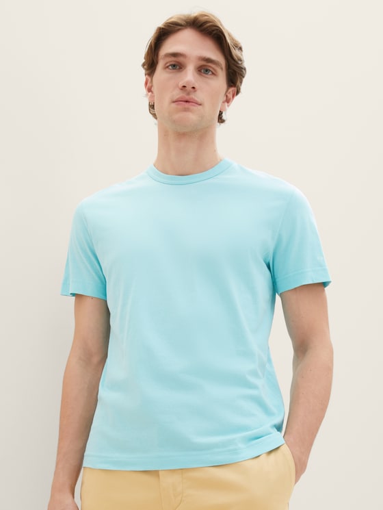 Basic T-Shirt