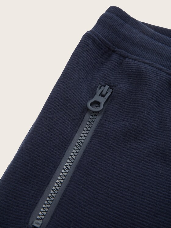 Jogging bottoms with zip pockets