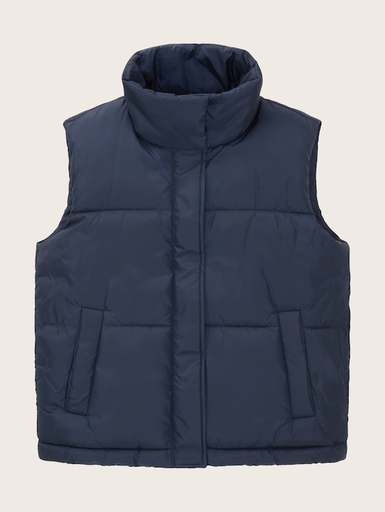 Puffer vest with a stand-up collar