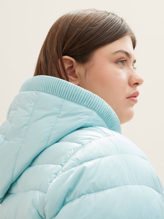 Plus - Lightweight jacket with a hood