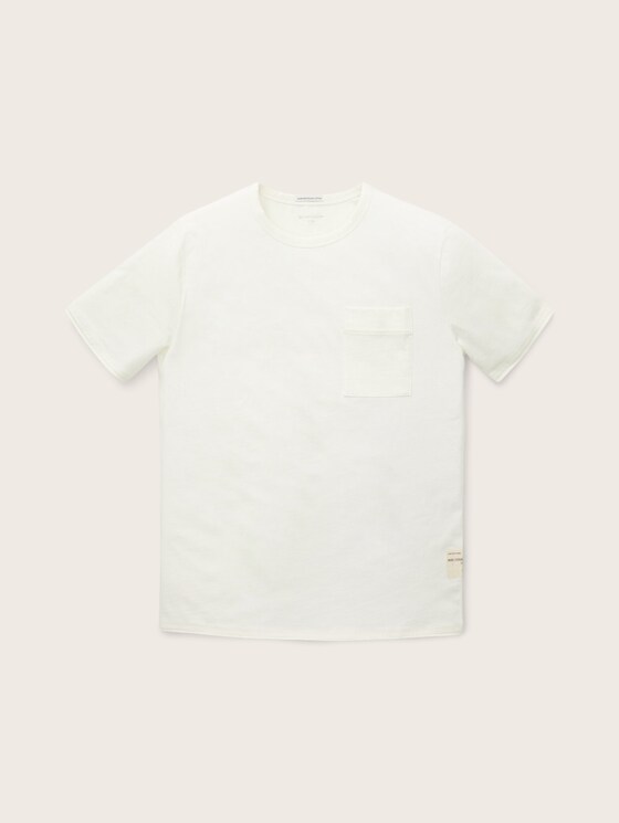T-shirt with a chest pocket