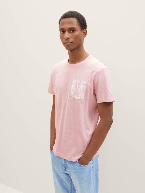 T-shirt with a patch pocket
