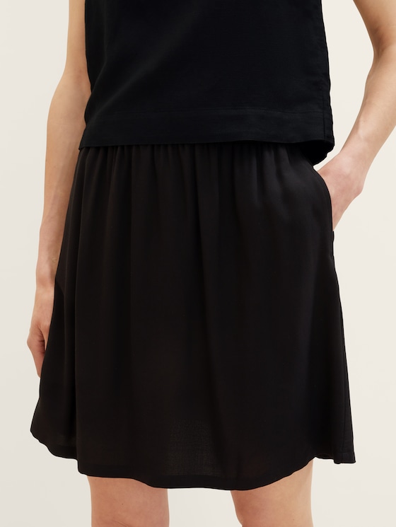Basic mini-skirt