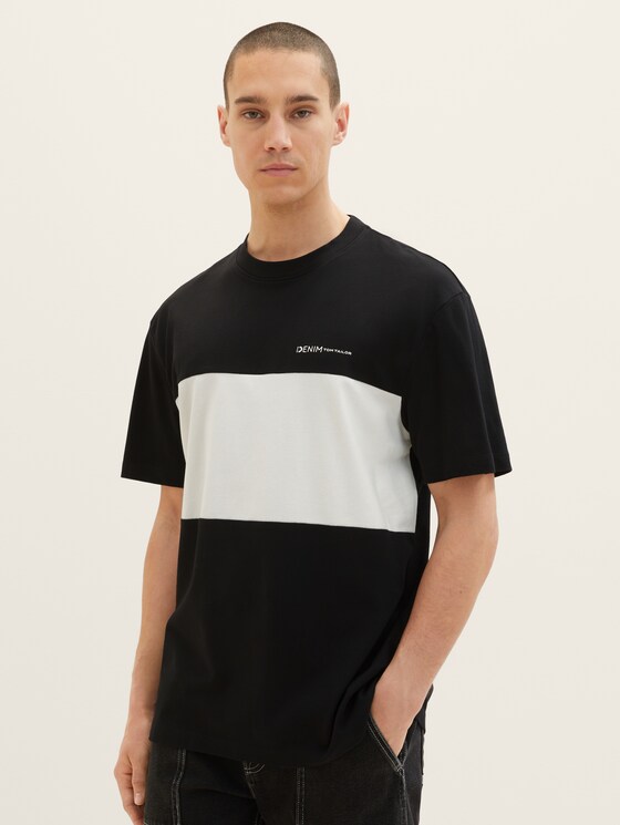 T-shirt with colour blocking stripes